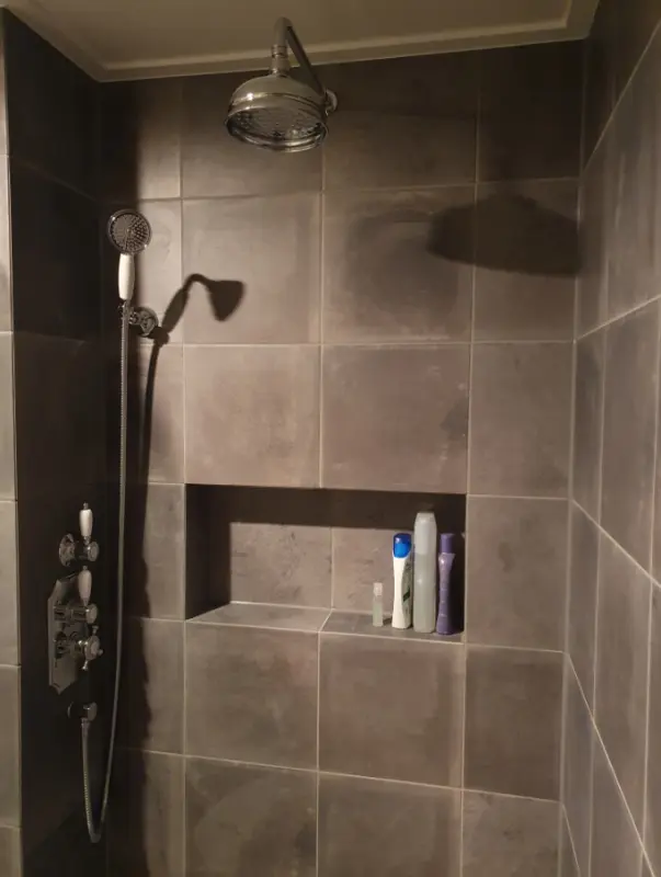 Huber Victorian Termosztatikus Beépített Zuhanykészlet Rozsdamentes Acél 913.VT01H.AC