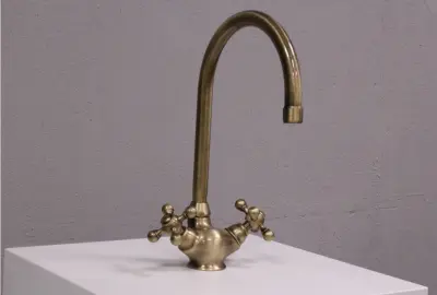 Cisal Arcana Ceramic nosztalgikus konyhai csaptelep Bronz AC00053027