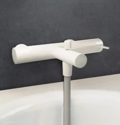 Waterevolution Flow fürdőkád keverőcsap tele kézi zuhanykészlettel matt fehér T130BR