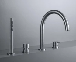 Waterevolution Flow 4-gats badkraan voor badrandmontage volledig RVS T138IE