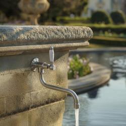 PB klassieke muur fonteinkraan met witte hendel koud water en lange uitloop rvs 1208853572

PB klasszikus fali szökőkút csaptelep fehér fogantyúval, hideg víz és hosszú kifolyóval, rozsdament