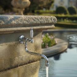 PB klassieke muur fonteinkraan met witte hendel koud water en lange uitloop chroom 1208853612

PB klasszikus fali kútcsap fehér karral, hideg vízzel és hosszú kifolyóval, króm 1208853612