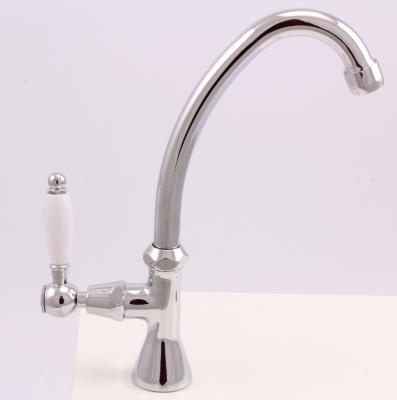 PB klassieke fonteinkraan met witte hendel koud water met hoge uitloop chroom 1208853652

PB klasszikus mosdócsaptelep fehér fogantyúval, hideg vízhez, magas kifolyóval, króm 1208853652