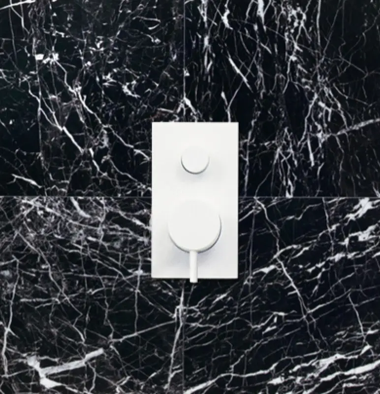 Waterevolution Flow beépíthető zuhanytermosztát 2 kimenettel matt fehér T132TBBBR TEC dobozzal