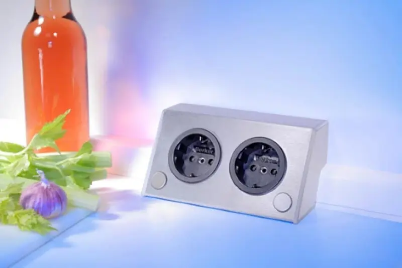 Contactdoos met 2 stopcontacten randaarde en USB lader ST3900/A

Dugós elosztó 2 földelt aljzattal és USB töltővel ST3900/A