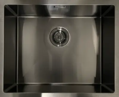 Ausmann Mosel rozsdamentes acél mosogató antracit színű PVD Gun Metal 40x40 alépítményes sík és felépítményes 067106