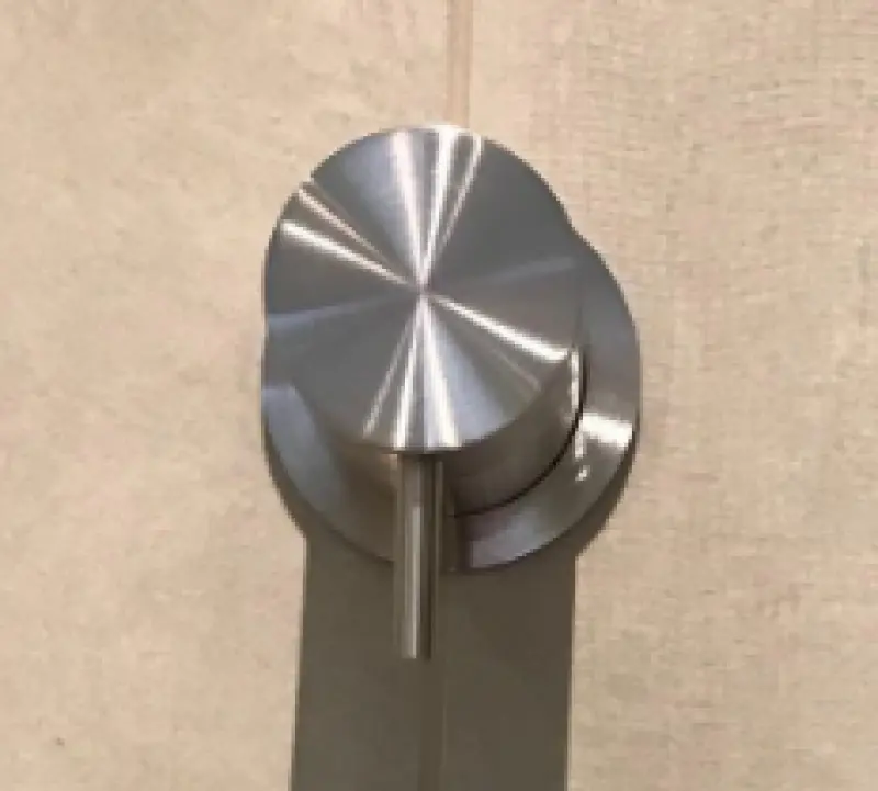 Waterevolution Flow beépített 2-utas váltó PVD kefés réz kerek rozettával T1482RCPE