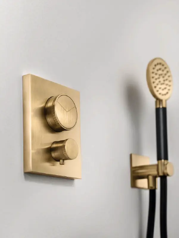 SB Rubinetterie Universele handdoucheset met slang en ophanghaak geborsteld messing goud PVD 1208953551

SB Rubinetterie Univerzális kézizuhany-garnitúra tömlővel és akasztóhoroggal, kefélt a