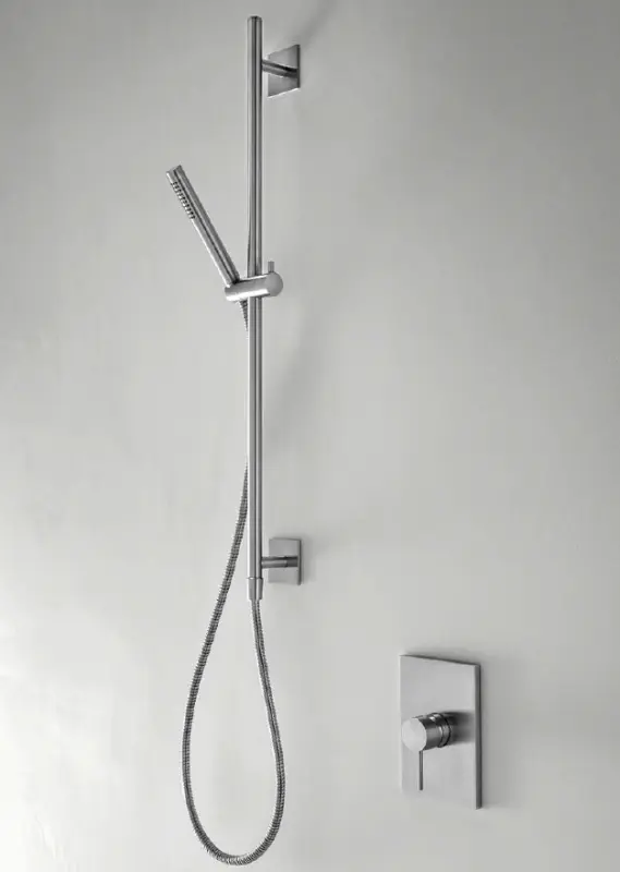 SB 316 Négyzet alakú zuhanyrúd készlet kézi zuhanyfejjel és zuhanycsővel, rozsdamentes acél