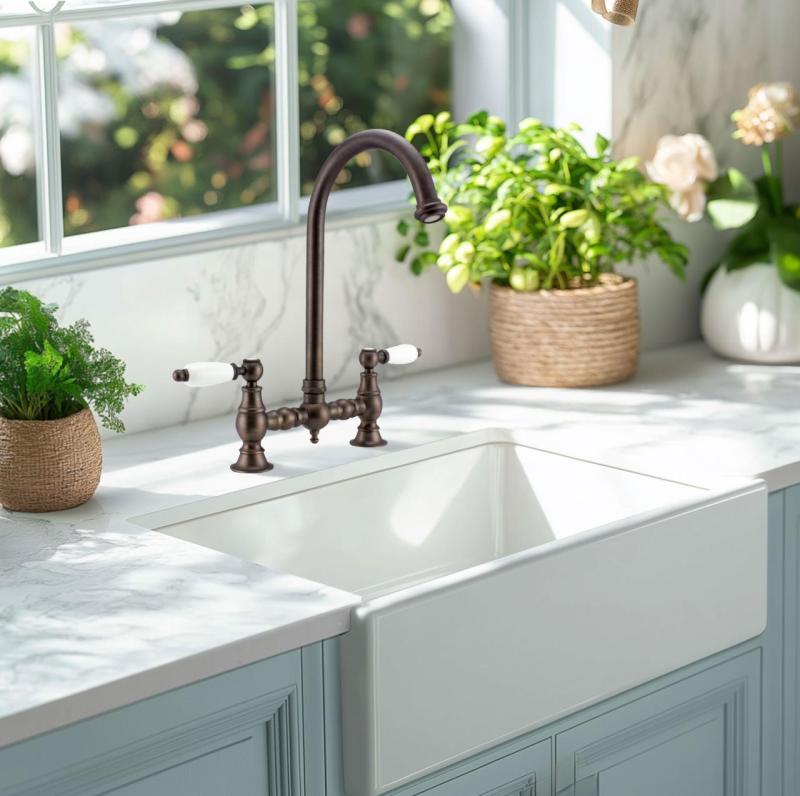 PB Nosztalgikus Konyhai Csaptelep sötét bronz, kerek kifolyóval és fehér fogantyúkkal 1208954665