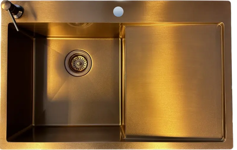 Ausmann Turt koperen spoelbak met afdruipgedeelte rechts 780x500mm opbouw en vlakbouw 1208956943

Ausmann Turt réz mosogató medencével, jobb oldali csepegtető résszel, 780x500 mm, felületi és