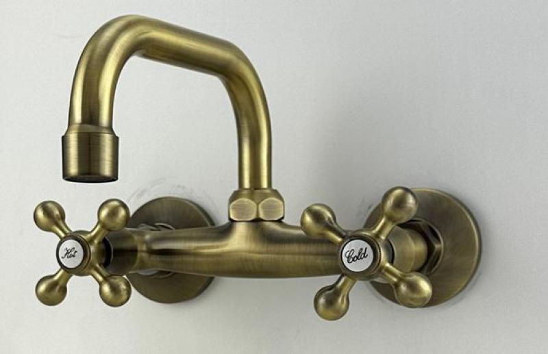 AquaTrimo Vivaldi klasszikus bronz konyhai fali csaptelep felső kifolyóval 21VV7066BN