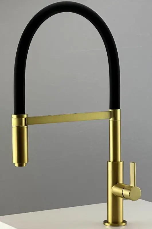 Ausmann Lavea arany konyhai csaptelep PVD arany forgatható és rugalmas kifolyóval 1208957436