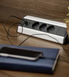 Indux Corner sarok konyhai konnektor 3 földelt aljzattal és 2 USB töltővel 1208957442