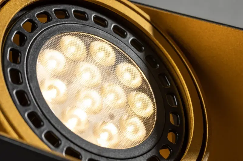 Decor Verso fekete arany mennyezeti lámpa mozgatható fejjel, két fényforrással 4212