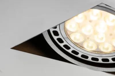 Decor Milo zwarte frameloze plafondinbouwlamp met 1 lichtbron 4731

Decor Milo fekete keret nélküli mennyezeti beépíthető lámpa 1 fényforrással 4731
