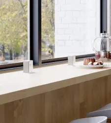 Indux Push kihúzható fehér földelt konnektor 1xUSB A és 1xUSB C csatlakozóval, rozsdamentes acél fedéllel 1208957929