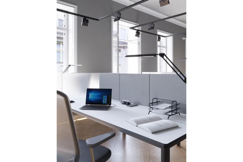 AVARO PLUS kihúzható konnektor 1208958674