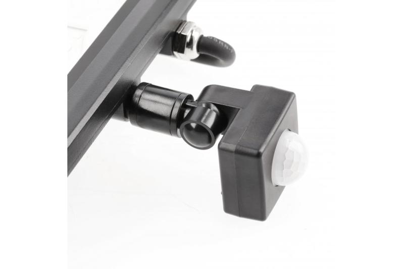 LED árvízfény iNEXT mozgásérzékelővel 50W 4000lm, PF>0,9, RA>80, IP65, 120°, 6400K, fekete test 1208962862