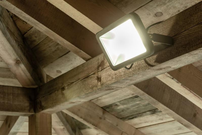 LED reflektor VIPER, 150W, 15000lm AC220-240V, 50/60 Hz, PF>0,9, RA>80, IP65, 120°, 4000K, szürke 1208963239