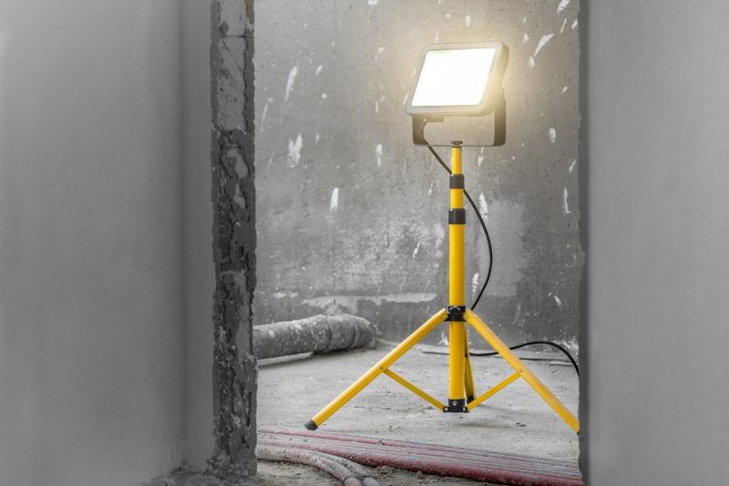 LED reflektor VIPER, 150W, 15000lm AC220-240V, 50/60 Hz, PF>0,9, RA>80, IP65, 120°, 4000K, szürke 1208963239