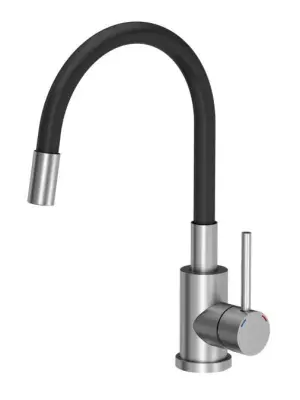Quadri Dixton 50 szett rozsdamentes acél mosogatóval 500x450 mm méretben, csaptelep nyílással, és rozsdamentes acél Bristol konyhai csapteleppel.