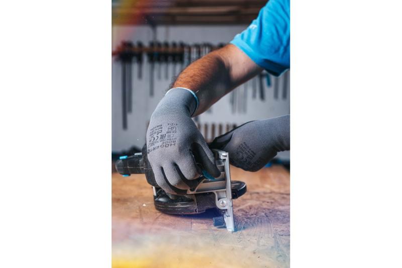 HÖGERT akkumulátoros körfűrész, 18V, akkumulátor nélkül, porszívó csatlakozóval.