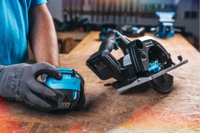 HÖGERT újratölthető akkumulátor 4,0 Ah 18 V