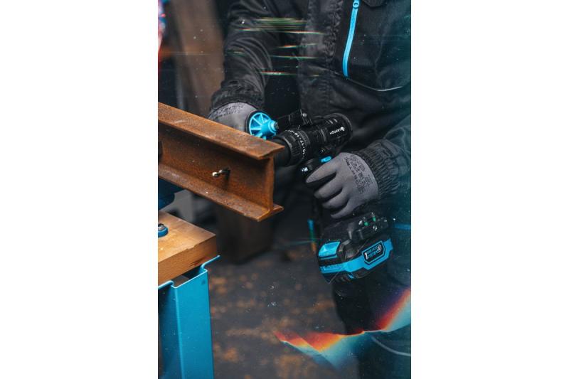 HÖGERT akkumulátoros ütvecsavarozó készlet 200 Nm 18V kefementes motorral.