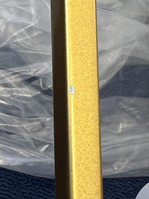 OUTLET Keret Sérült Dekor Avelin függőlámpa arany téglalap alakú kerettel, 80 cm széles 2287
