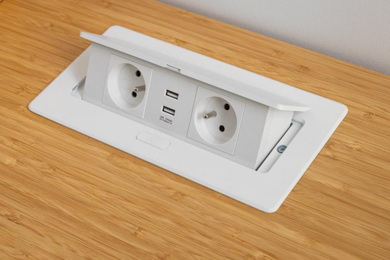 Puha, kihúzható aljzatmodul.