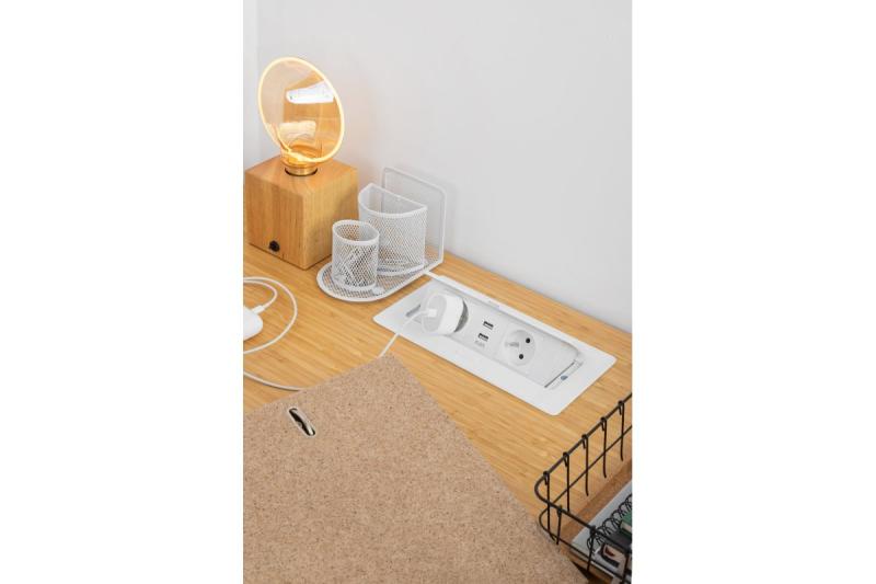 Puha, kihúzható aljzatmodul.