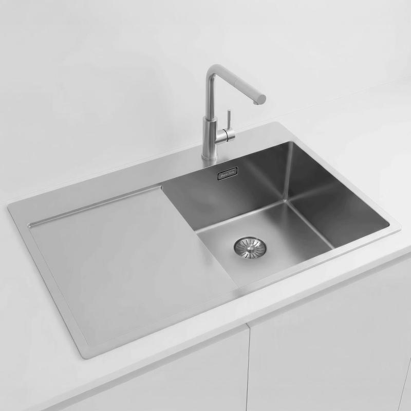 Pure.Sink Exclusivo RVS mosogató csapteleppel és csepegtető résszel 78x52 cm jobb oldali Tapwing PEX4078RT-02