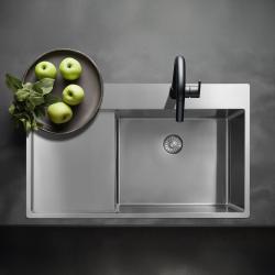Pure.Sink Exclusivo RVS mosogató csapteleppel és csepegtetővel 86x52 cm Tapwing jobb PEX5086RT-02