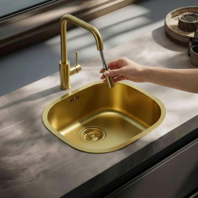 Pure.Sink Luxion Arany konyhai csaptelep négyzet alakú, kihúzható kifolyóval PLXSQUA-60