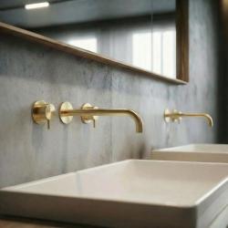 Waterevolution Flow 3 lyukas beépíthető mosdócsaptelep PVD fehér arany, 21 cm-es kifolyóval T1163FWGE-21