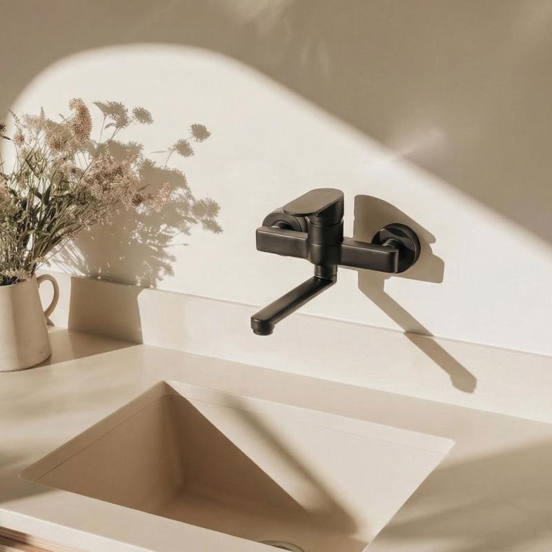 Aquanello Casa Egykaros konyhai fali csaptelep, fekete, 15 cm-es kifolyóval BL-1415-CS