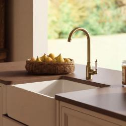 Aquanello Heritage Manor Klasszikus konyha – nosztalgikus konyhai csaptelep, bronz BN-9001-HM