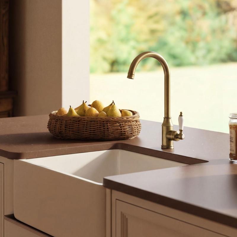 Aquanello Heritage Manor Klasszikus konyha – nosztalgikus konyhai csaptelep, bronz BN-9001-HM